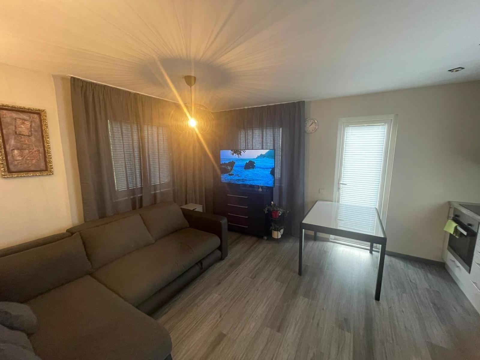 Beach Guesthouse Lenkas Saraiķi Kültér fotó